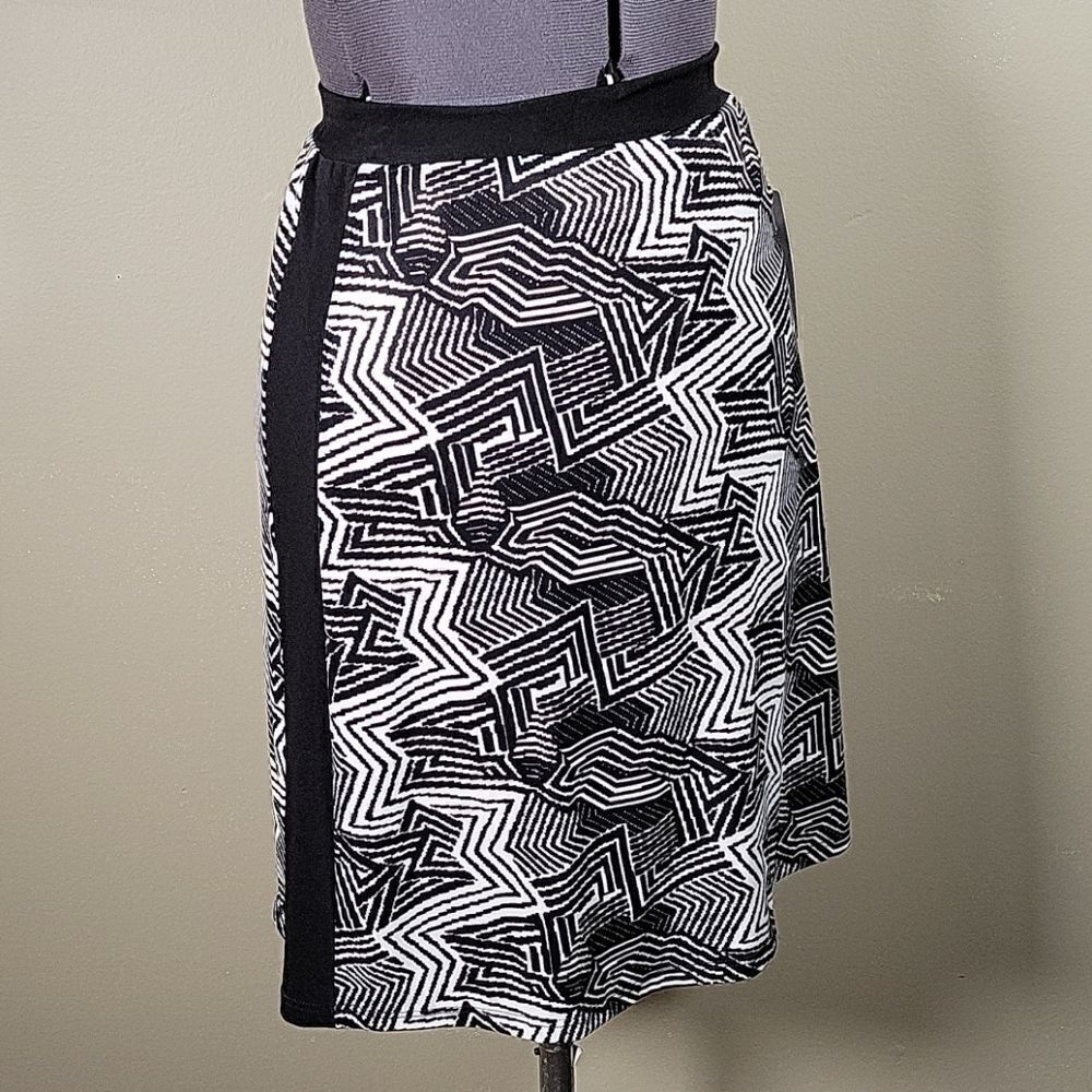 Kokoon Labyrinth Panel Skirt Sz XS